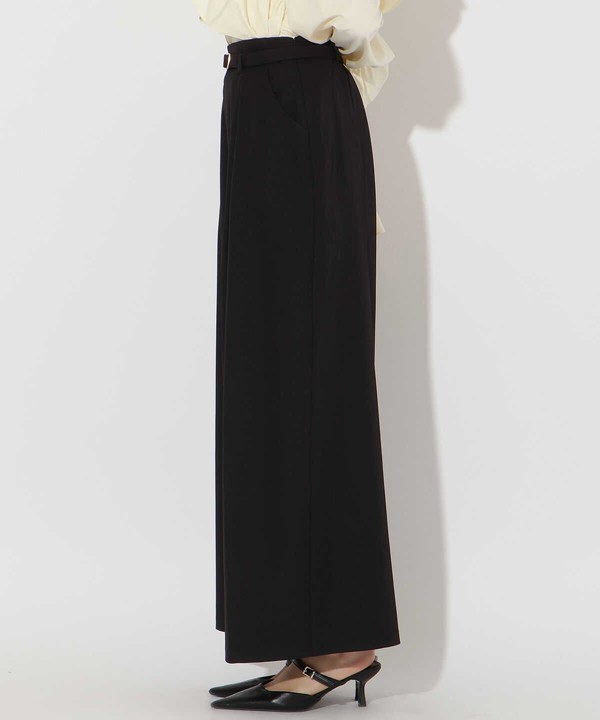 アンドクチュール「ベルト付きタックワイドパンツ」|その他|