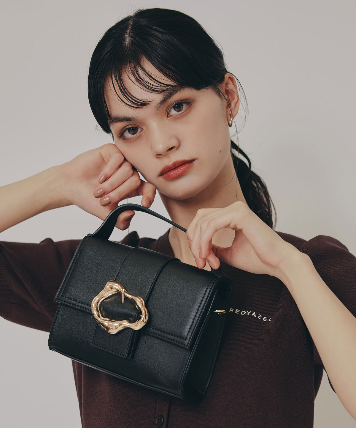 REDYAZEL「バックルデザインロゴストラップミニバッグ」|ショルダー・メッセンジャー|