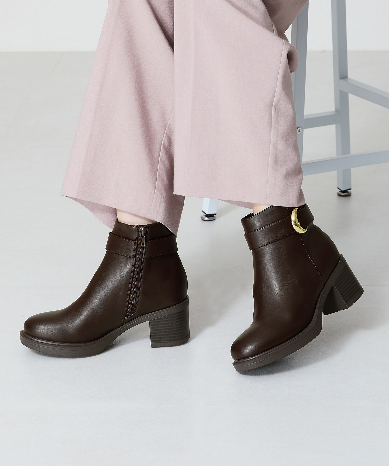 WA Oriental TRaffic「バックルデザインタンクソールヒールブーツ/42408」|ショートブーツ|