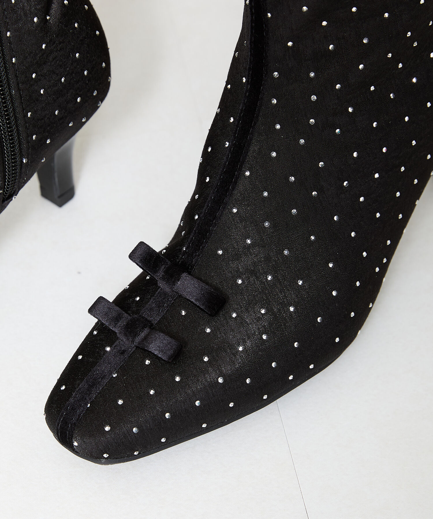 ORiental TRaffic「リボンモチーフラインストーンヒールブーツ/41436」|ショートブーツ|