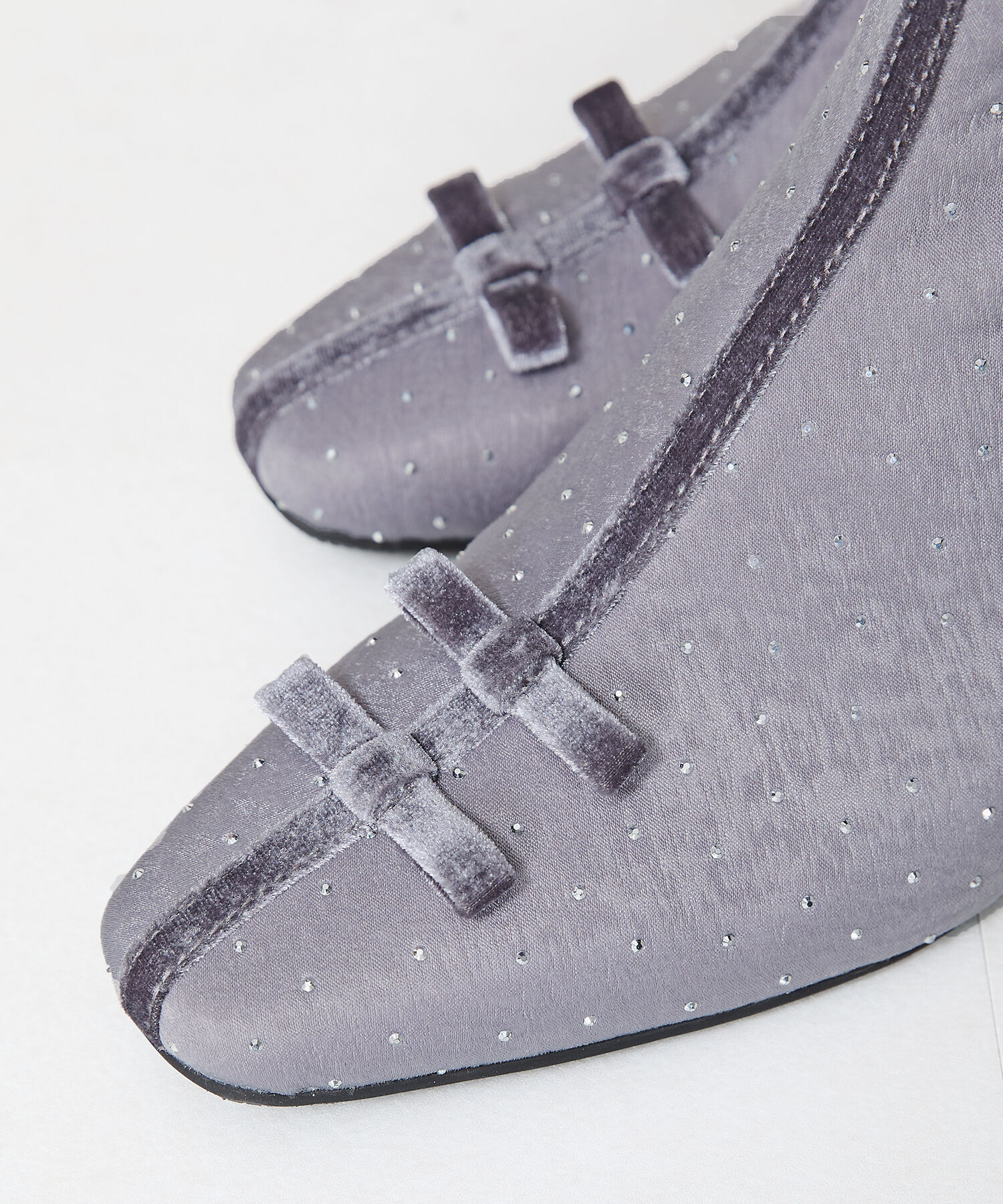 ORiental TRaffic「リボンモチーフラインストーンヒールブーツ/41436」|ショートブーツ|