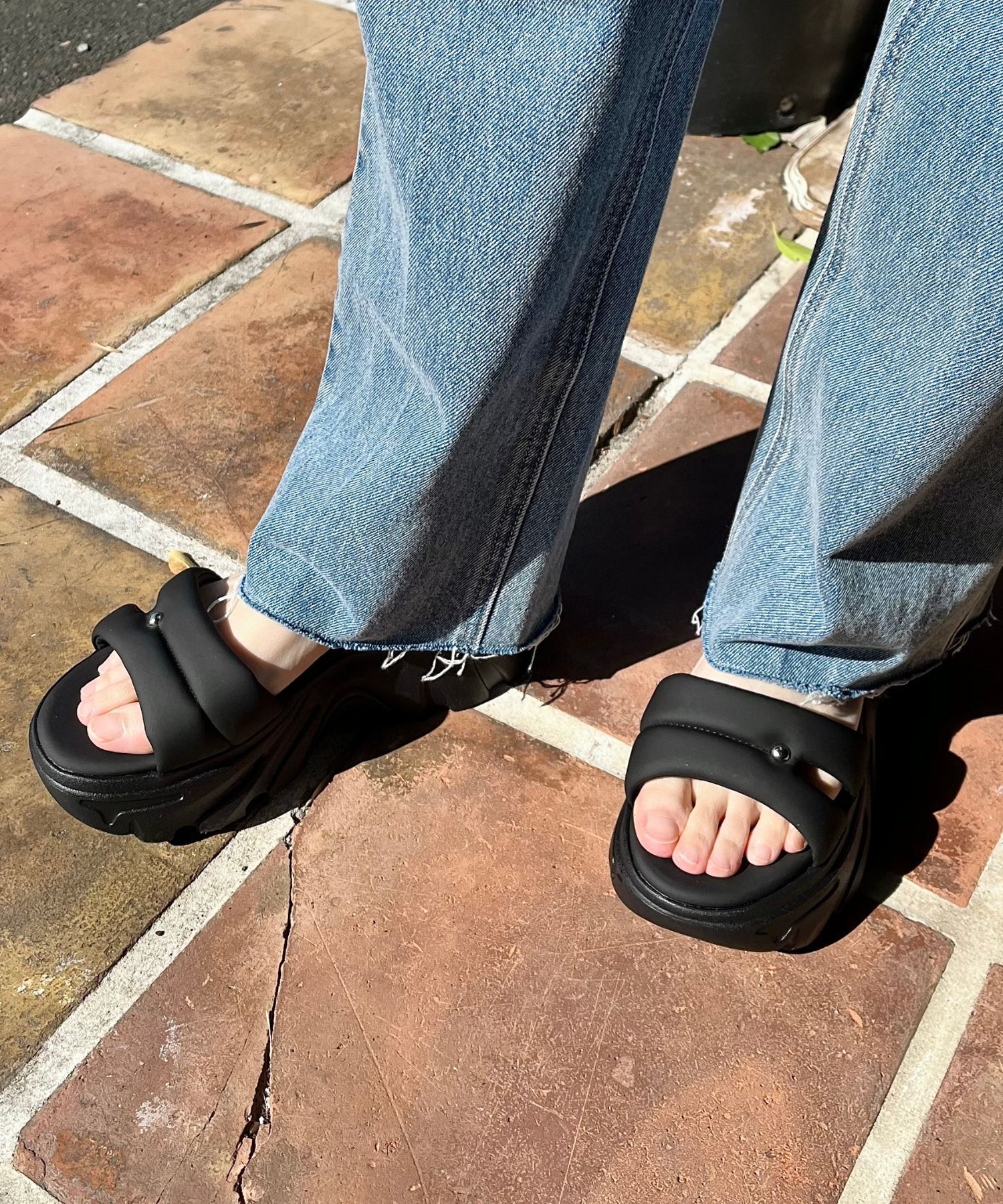 ORiental TRaffic「カットデザインパデット厚底サンダル/51206 サンダル 厚底 トレンド 人気 軽い」|サンダル|