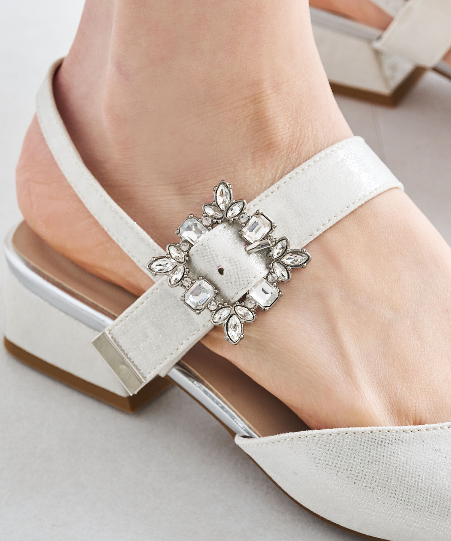 ORiental TRaffic「【オケージョン】ビジューバックストラップローヒールパンプス/MOR111」|パンプス|