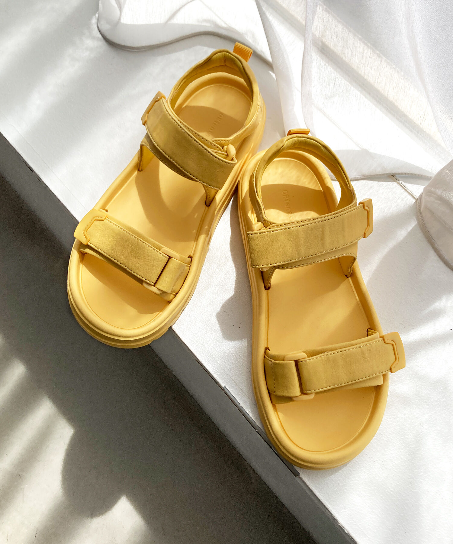 ORiental TRaffic「【Fit me サンダル】ダブル ベルト サンダル /51227 軽い 柔らかい フラット」|サンダル|