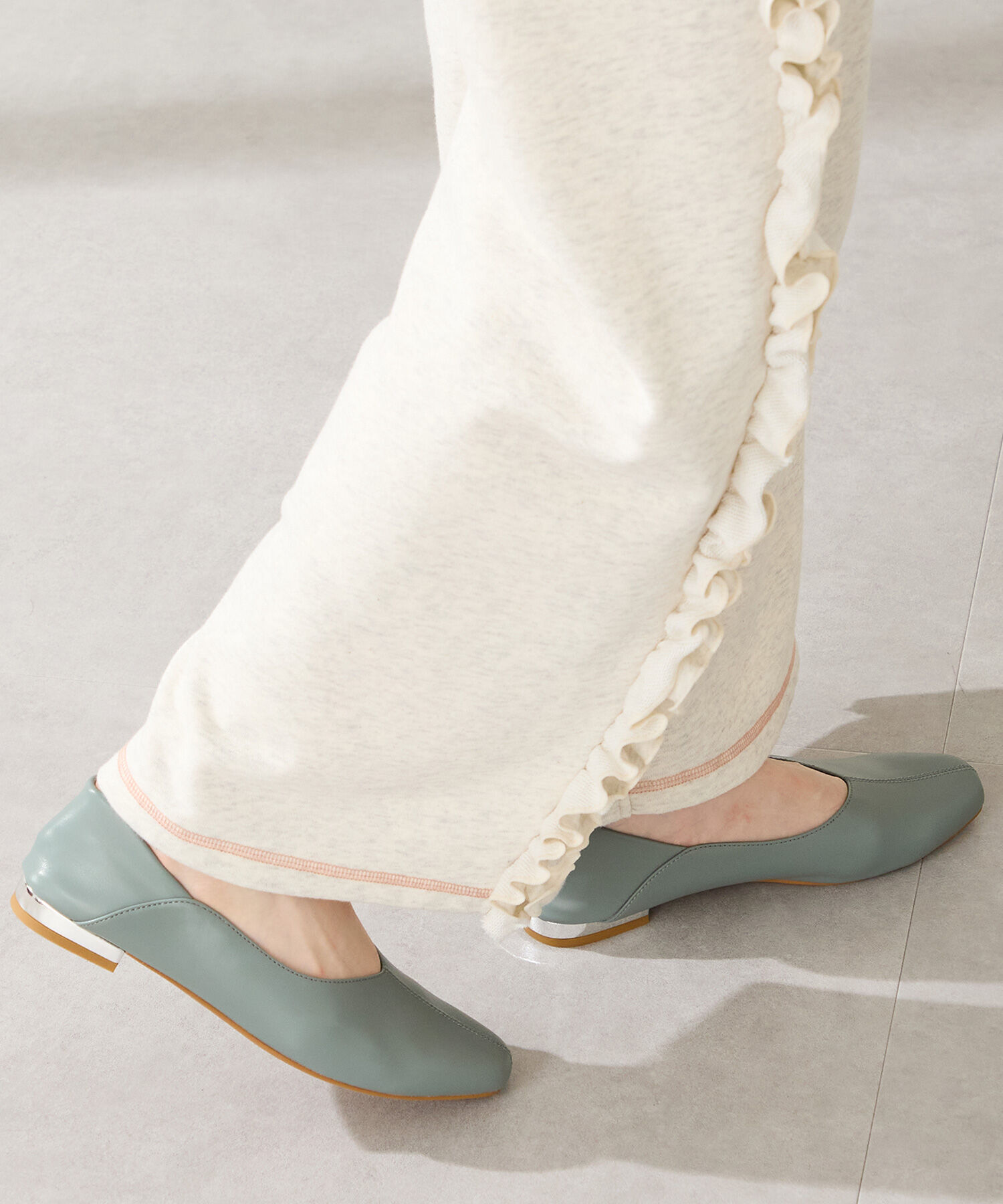 WA Oriental TRaffic「センターシーム バブーシュ /52302 フラット パンプス 楽ちん 通勤靴 オフィス」|パンプス|