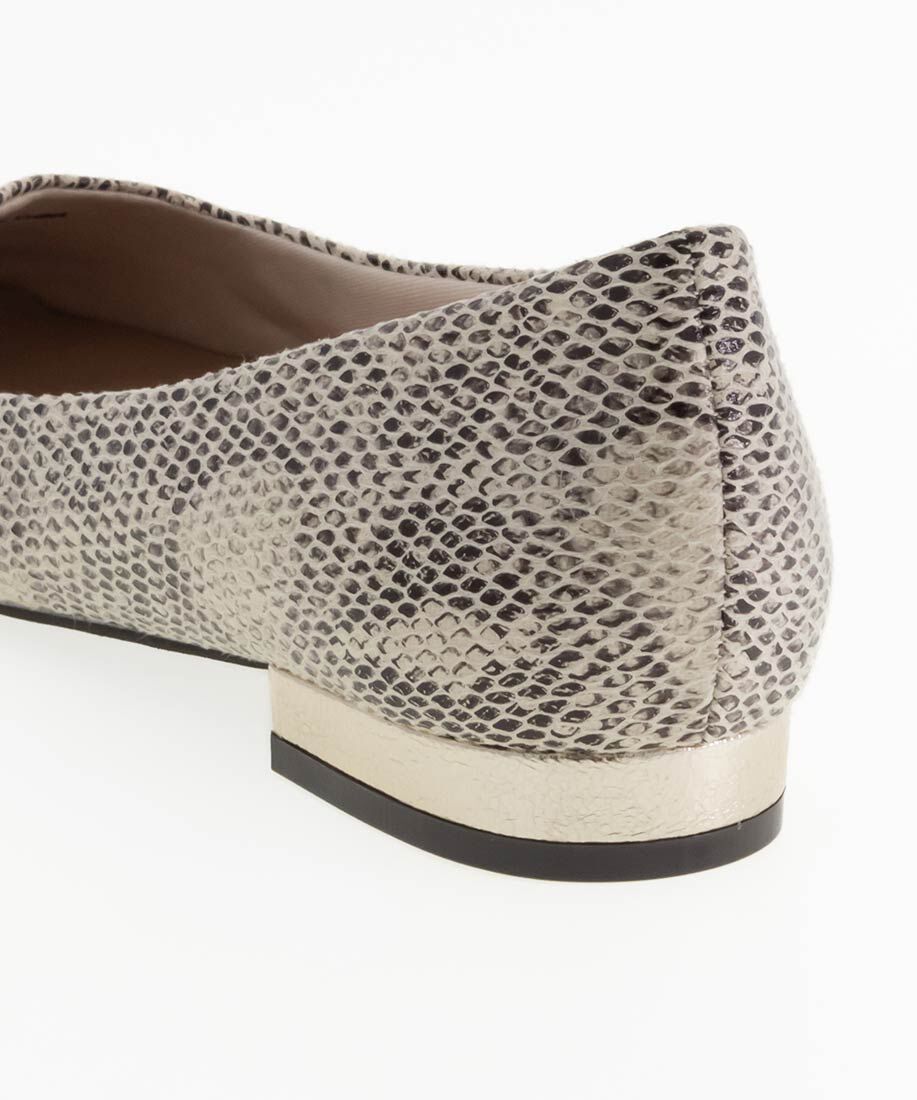  「ポインテッドトゥローヒールパンプス」|パンプス|