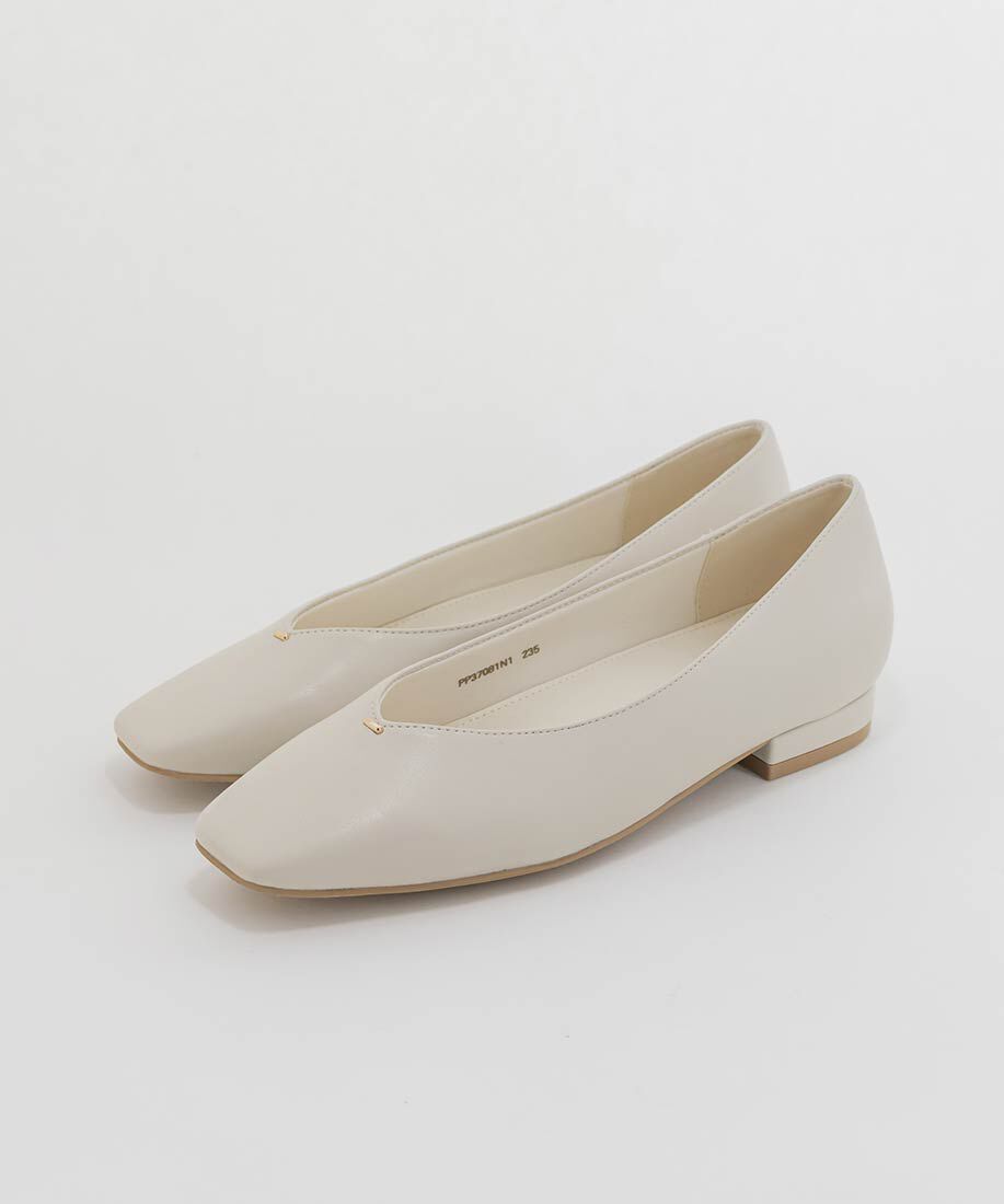  「ゴールドパーツVカットフラットパンプス」|パンプス|