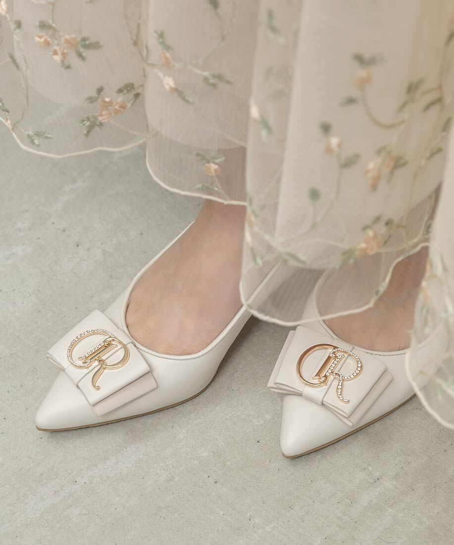  「【走れる美脚パンプス】ビジューモノグラムリボンフィットパンプス」|パンプス|