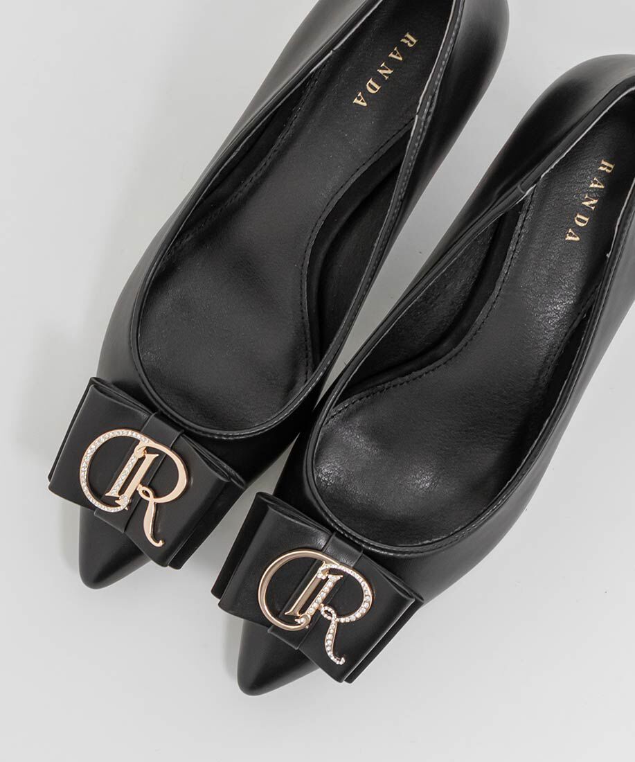  「【走れる美脚パンプス】ビジューモノグラムリボンフィットパンプス」|パンプス|