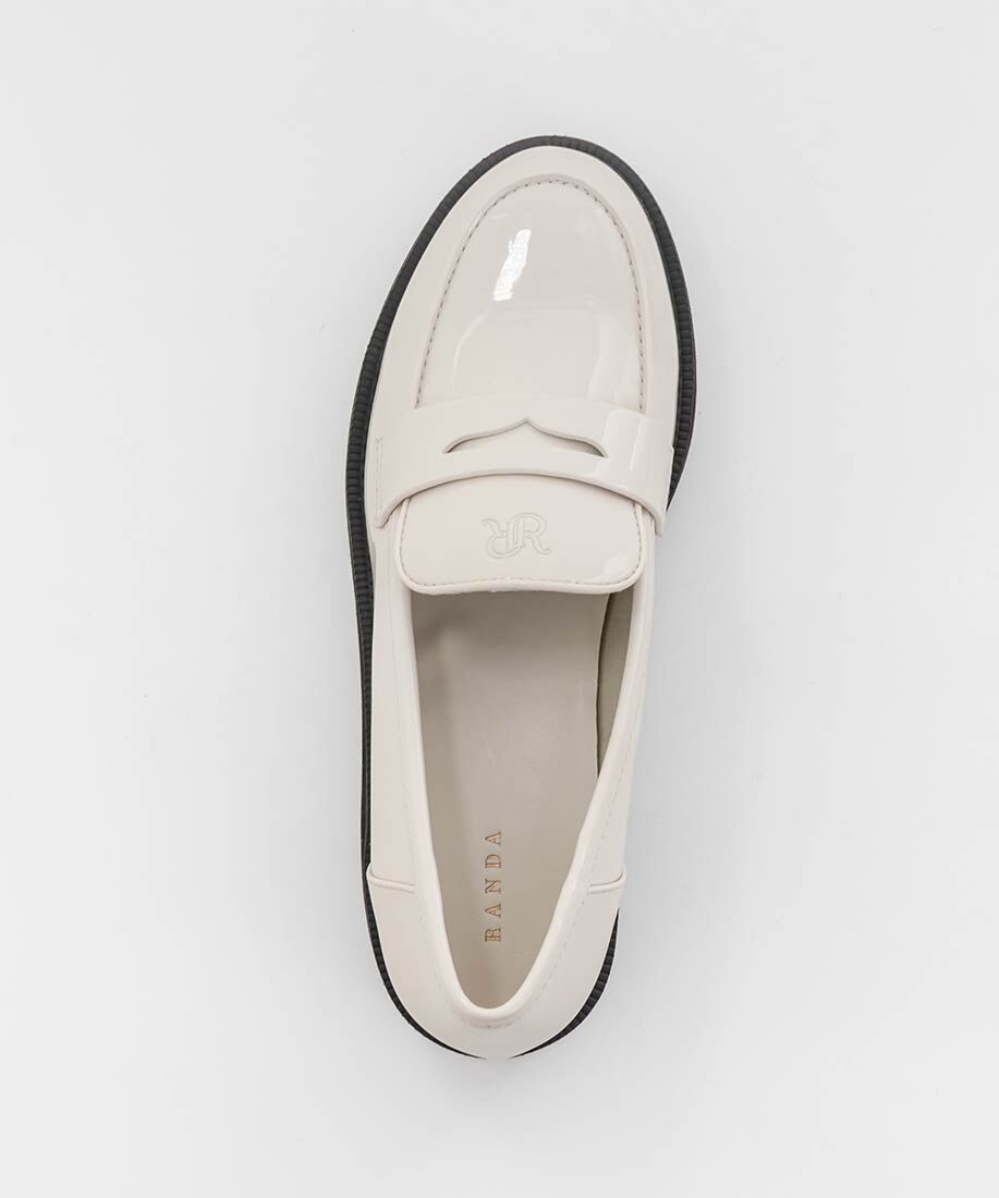  「モノグラムエンボスラウンドトゥローファー」|ローファー|