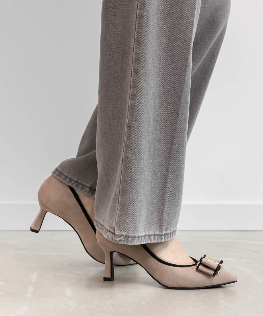  「【走れる美脚パンプス】モノグラムパーツリボンフィットパンプス」|パンプス|