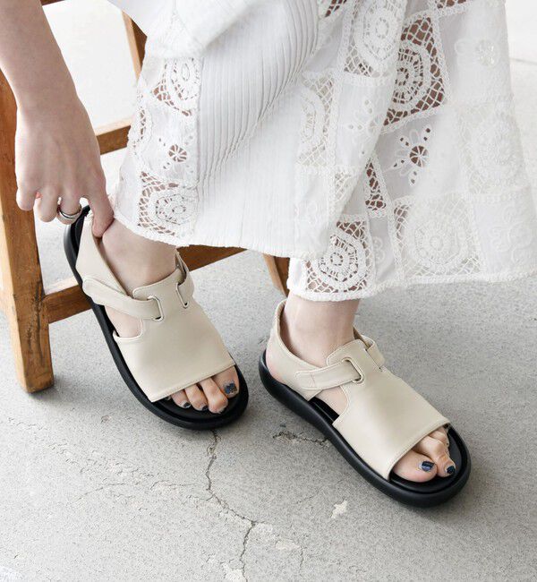 SHIPS any「【SHIPS any別注】eblouna: ベルクロ アッパー カバー サンダル」|サンダル|ベージュ