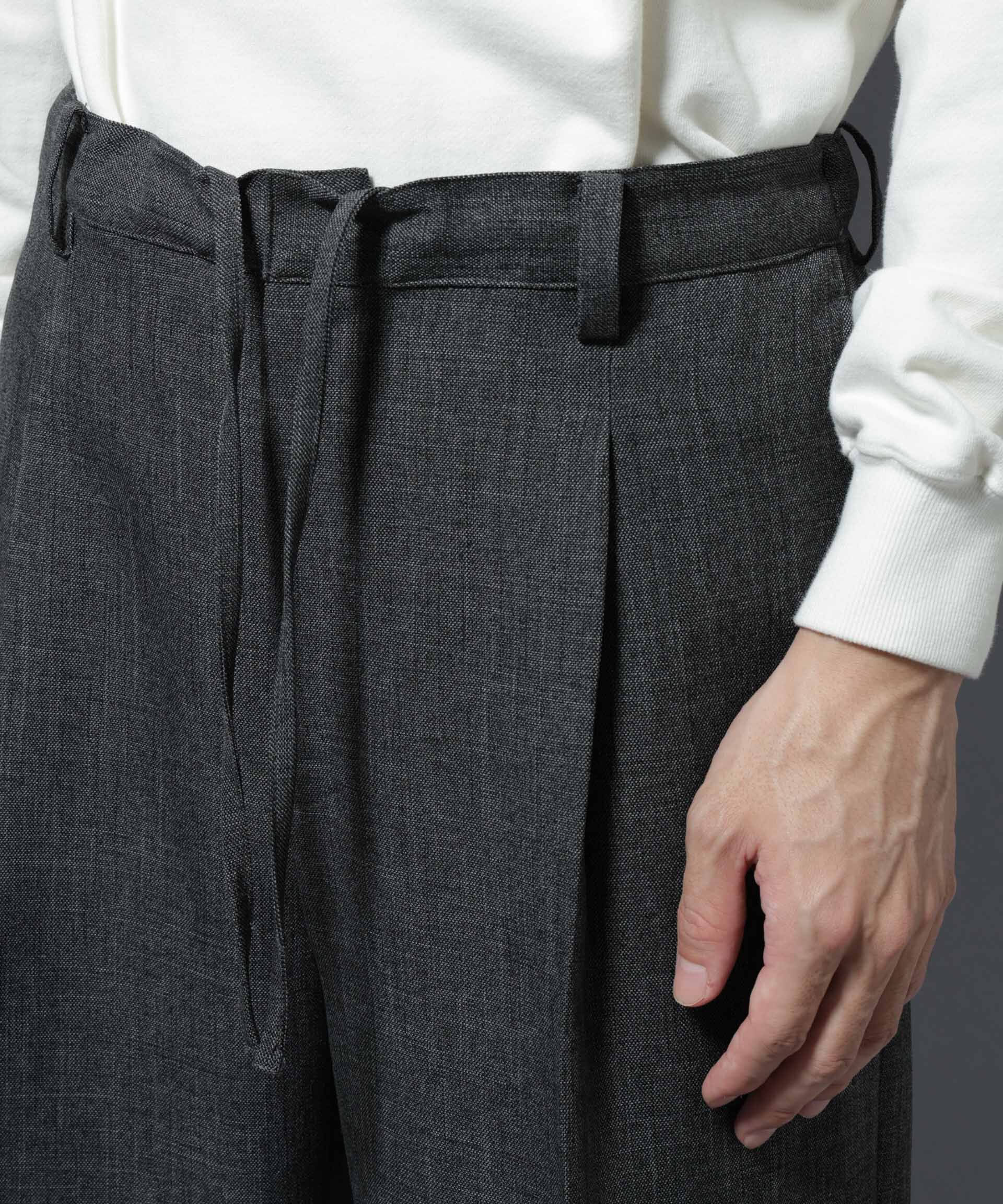 nano･universe「「大人のワイドパンツ」シャークスキンイージースラックス」|チノ|