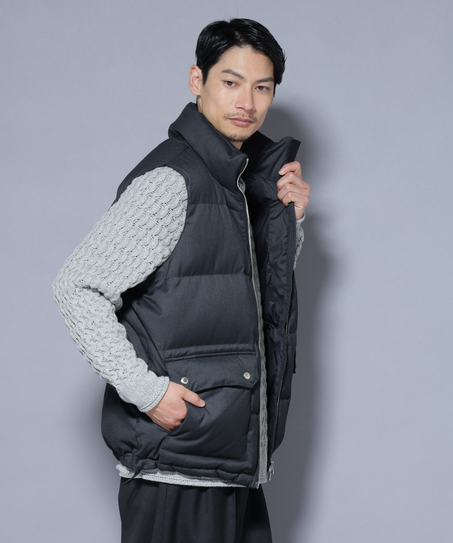 nano･universe「DELEGANTE エアリーサキソニー/グレンチェックTAIONダウンベスト」|ダウン|チャコール3