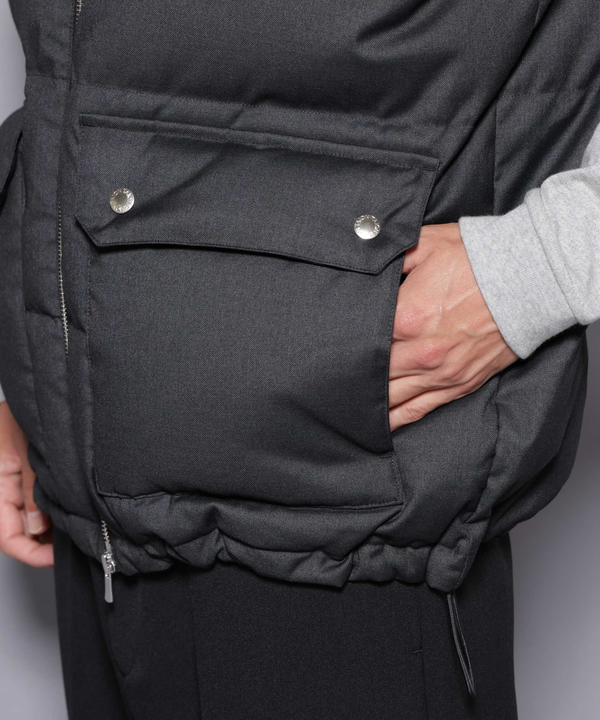 nano･universe「DELEGANTE エアリーサキソニー/グレンチェックTAIONダウンベスト」|ダウン|