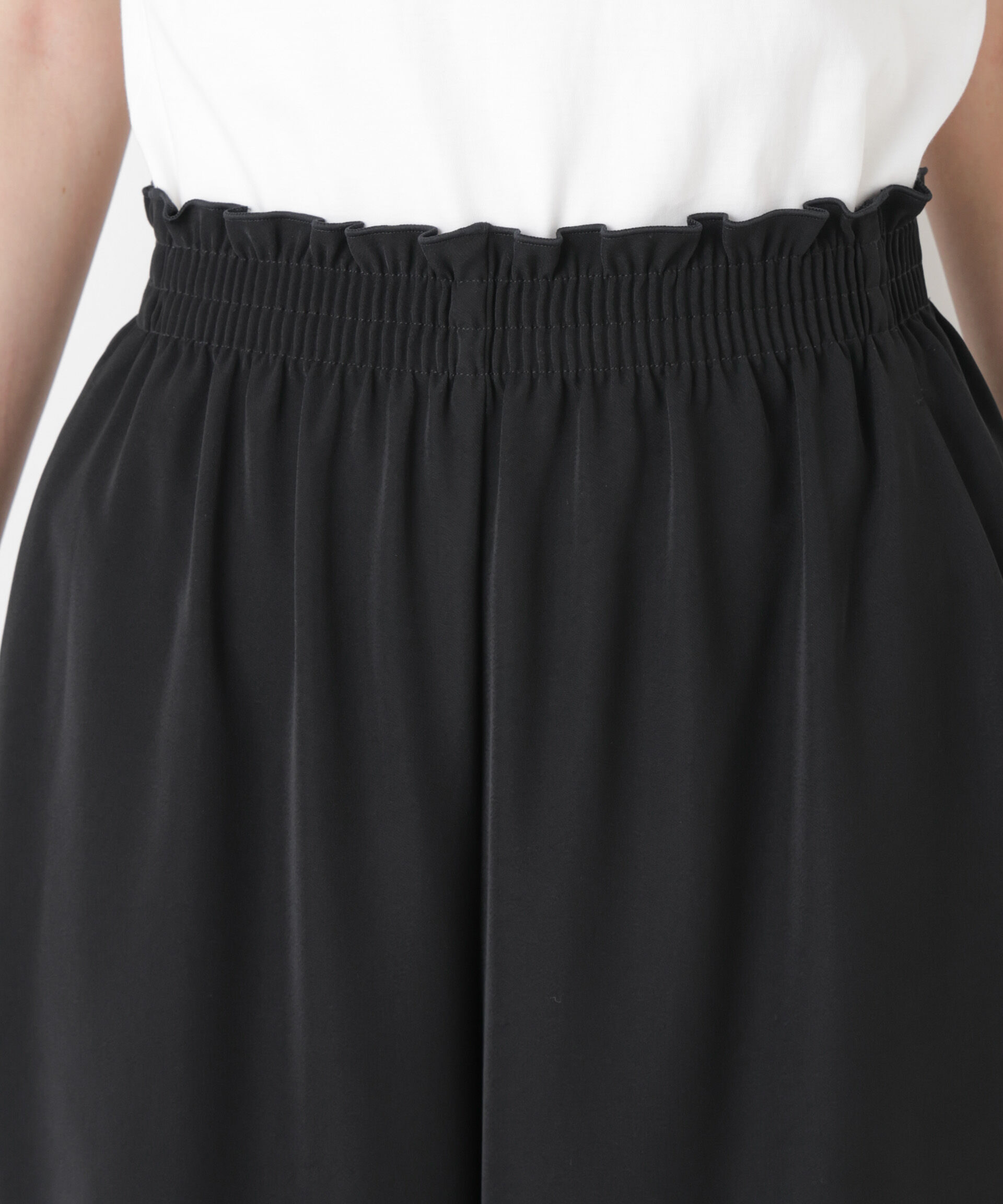 nano･universe「ダブルクロスイージーコクーンパンツ」|チノ|