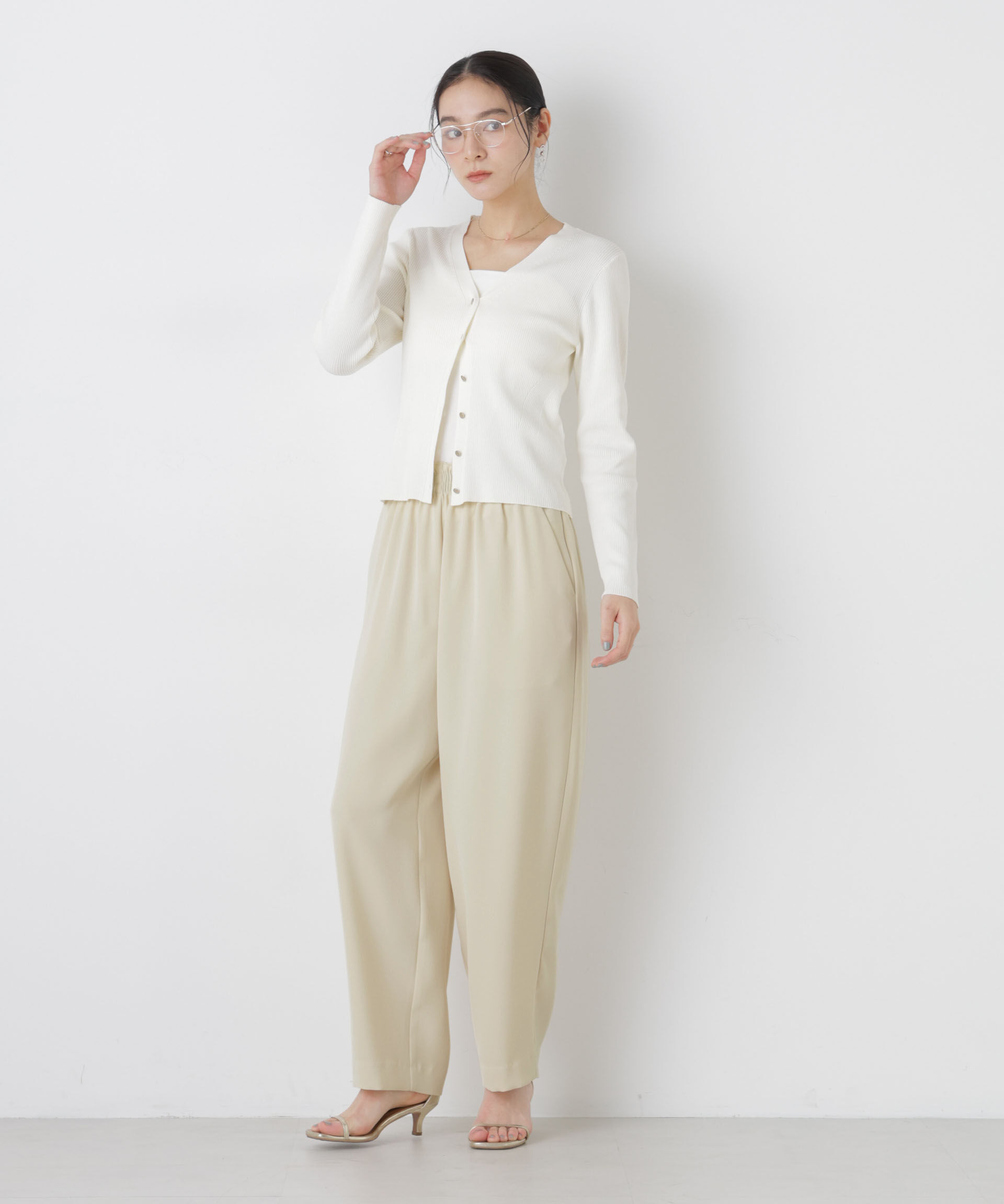 nano･universe「ダブルクロスイージーコクーンパンツ」|チノ|