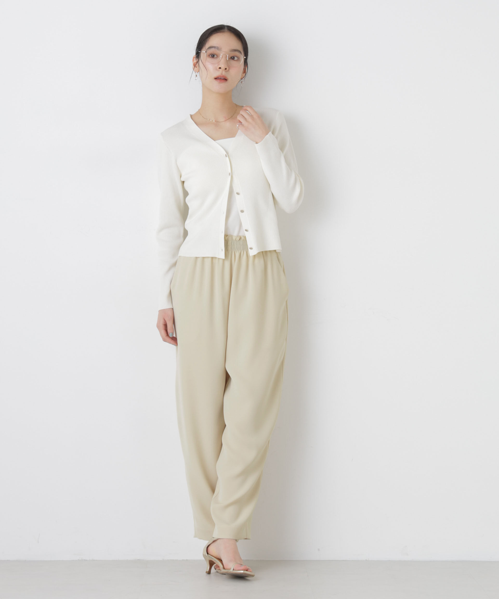 nano･universe「ダブルクロスイージーコクーンパンツ」|チノ|