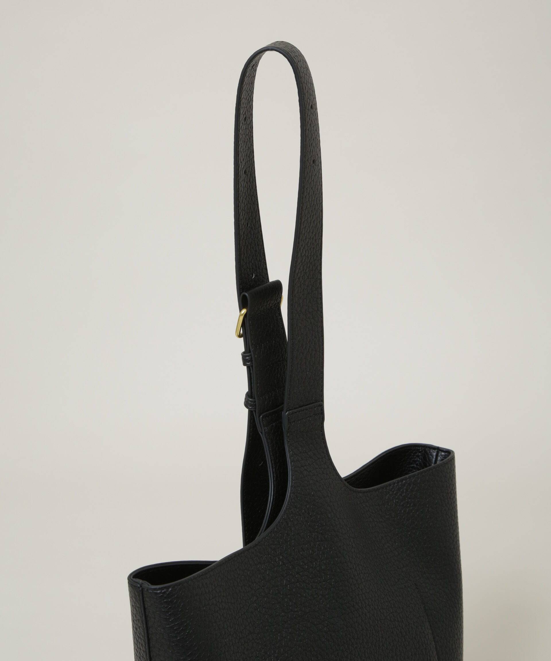 nano･universe「シュリンクワンハンドルバッグ」|ショルダー・メッセンジャー|