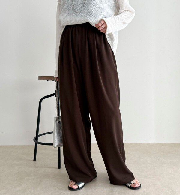 fredy emue「【ラクなのにきちんと見え】シャラリツイル イージーパンツ」|チノ|