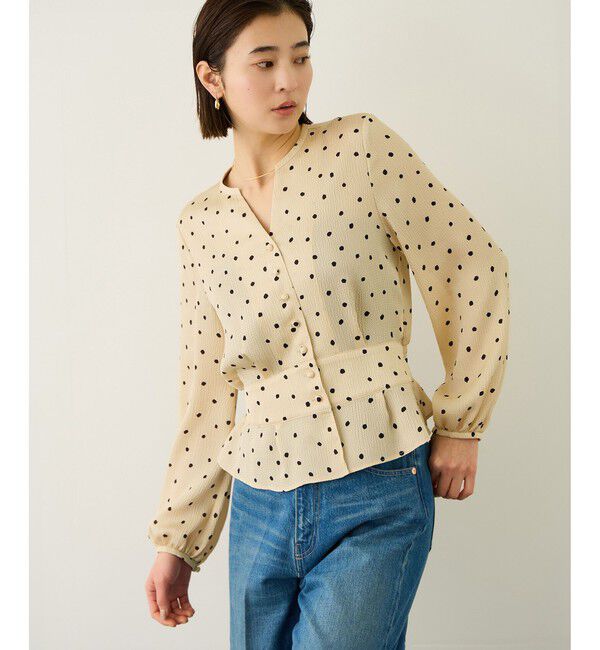 ROPE「ドットプリントペプラムブラウス/イージーケア」|シャツ・ブラウス|ベージュ(27)