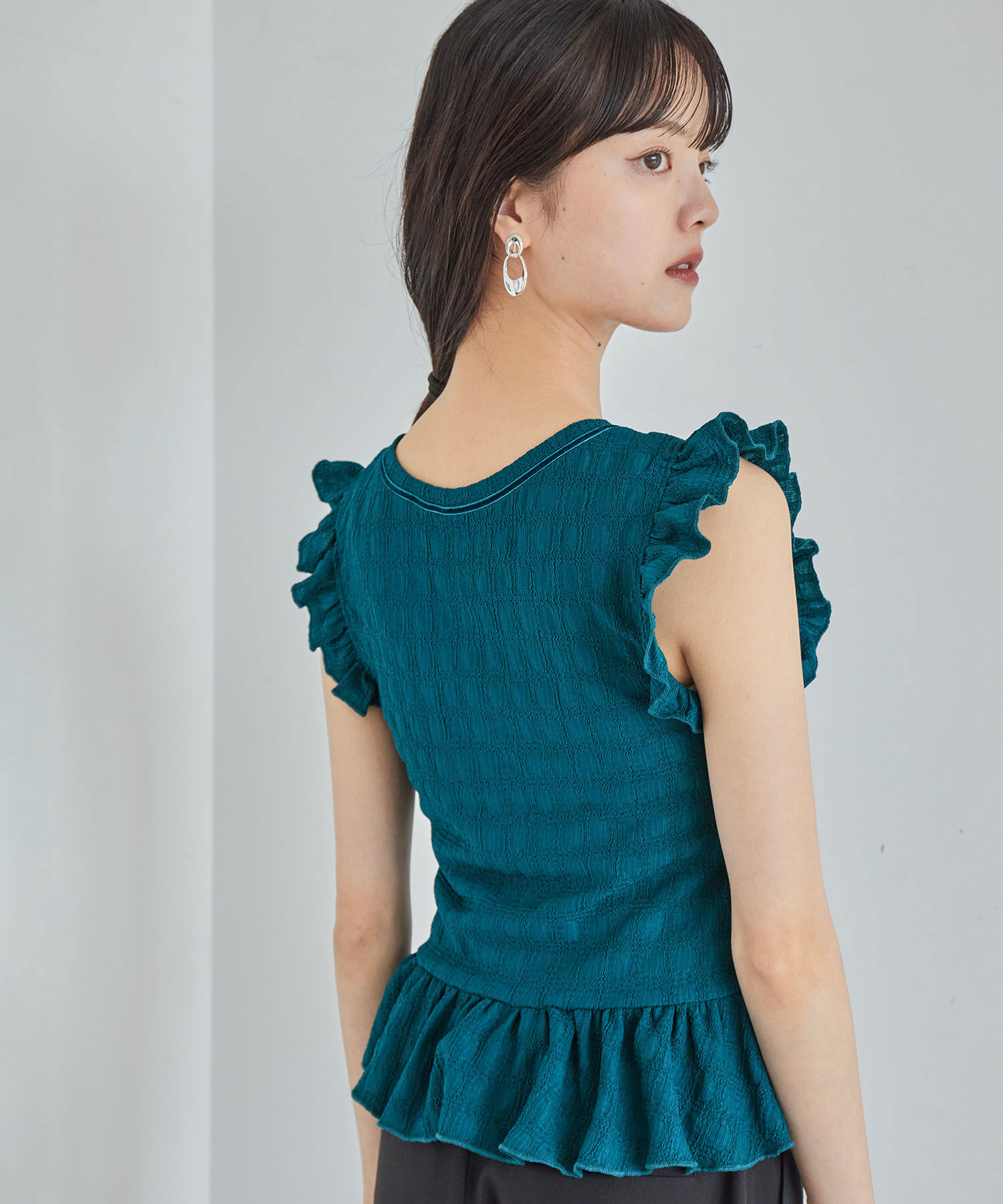 VIS「【洗える】シャーリングフリルトップス」|Tシャツ・カットソー|