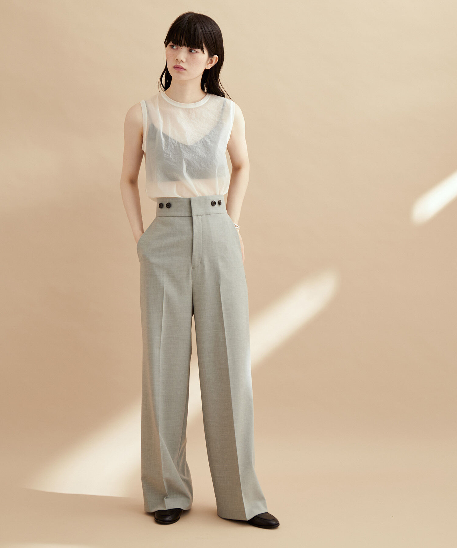 ADAM ET ROPE'「ストレッチタフタノースリーブTEE」|タンクトップ|