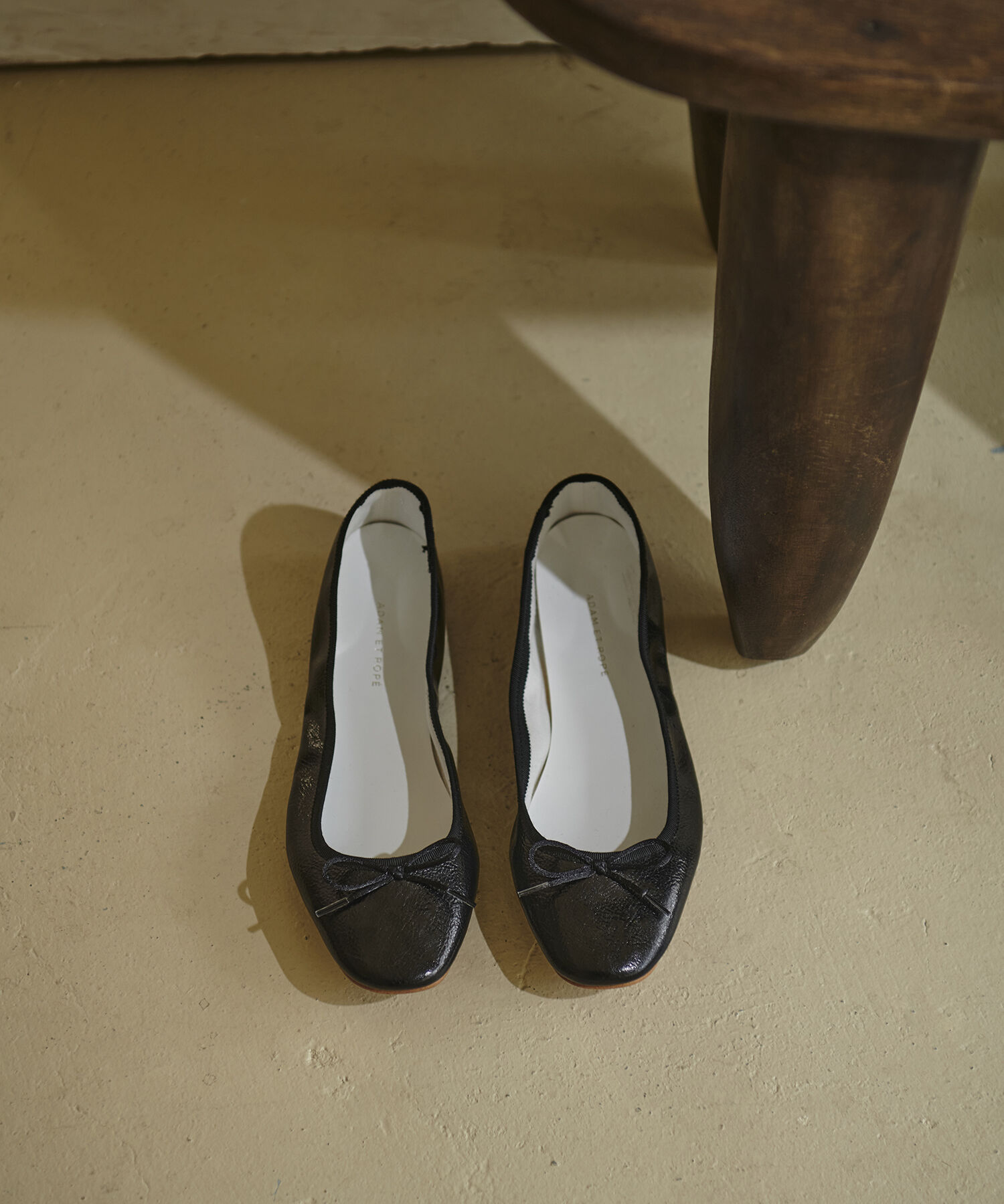 ADAM ET ROPE'「メタリックバレエ」|バレエシューズ|ブラック(01)