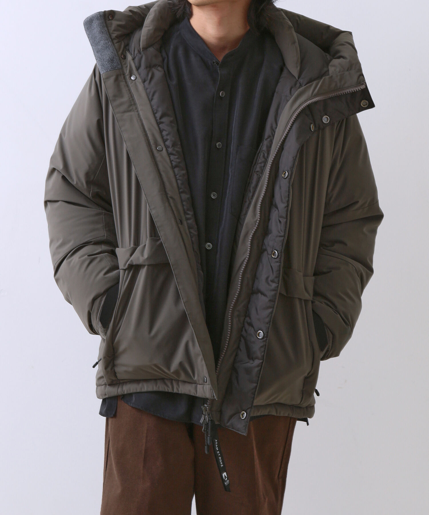 ADAM ET ROPE'「【ALLIED】700FP ショート フーディー ダウンジャケット / ユニセックス」|ダウン|