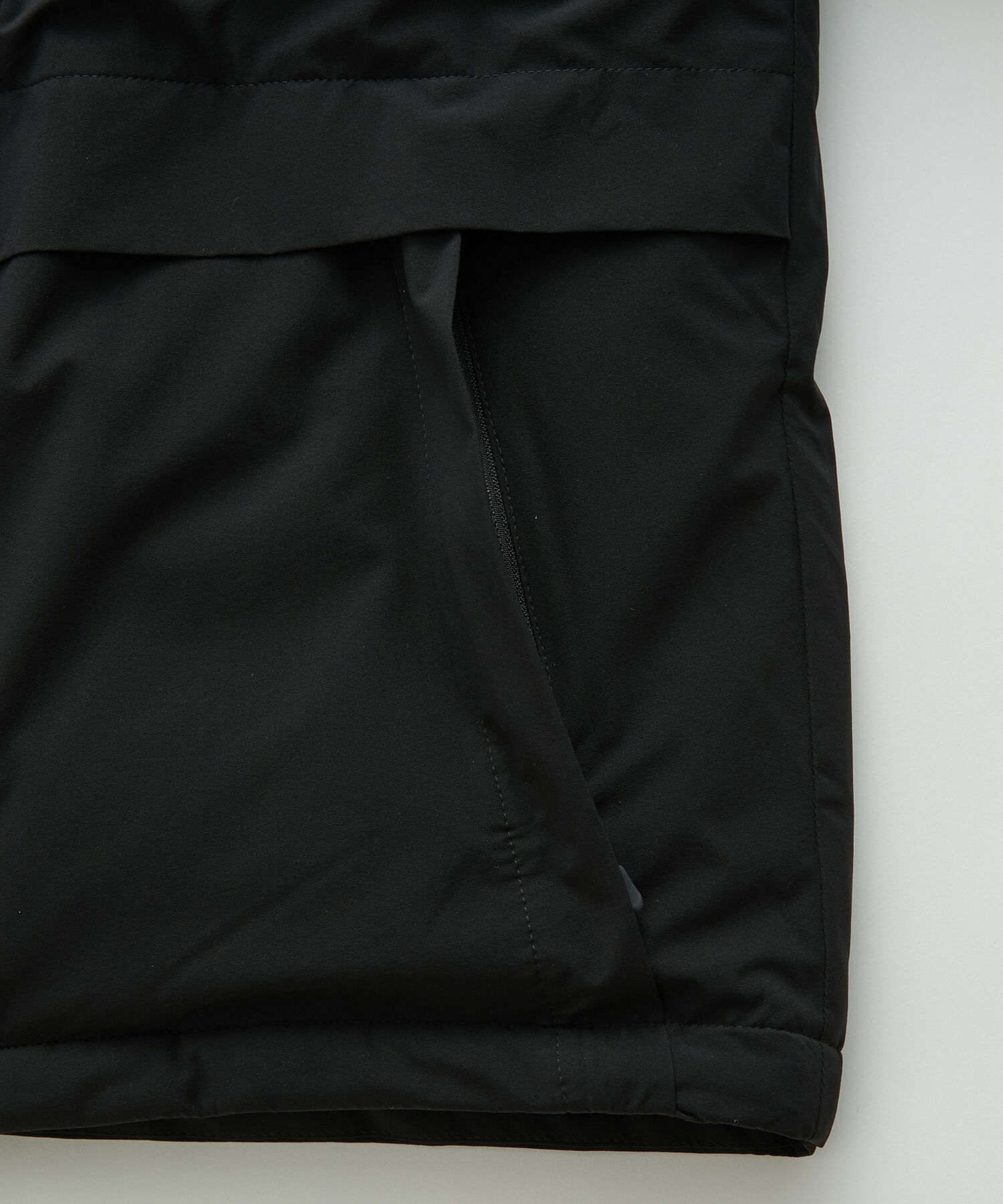 ADAM ET ROPE'「【ALLIED】700FP ショート フーディー ダウンジャケット / ユニセックス」|ダウン|