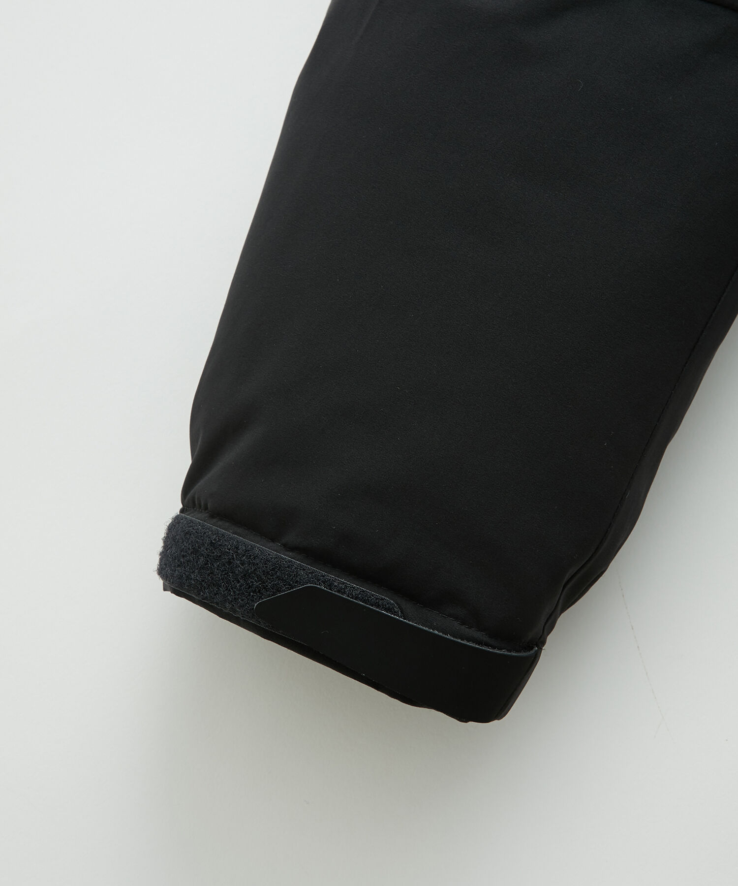 ADAM ET ROPE'「【ALLIED】700FP ショート フーディー ダウンジャケット / ユニセックス」|ダウン|