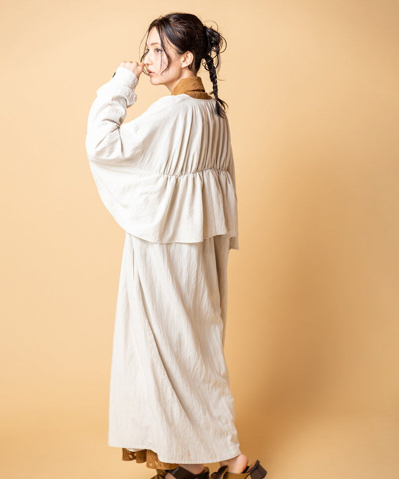  「バックギャザーライトコート」|ノーカラーコート|