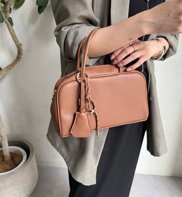  「チャーム付横長ボストン」|トートバッグ|