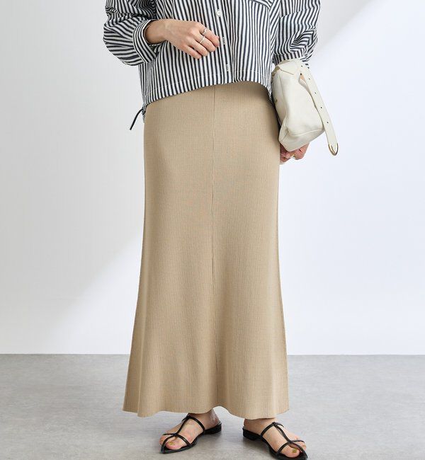  「【ひんやりタッチ/セットアップ対応可】レーヨン混ナローフレアスカート」|スカート|