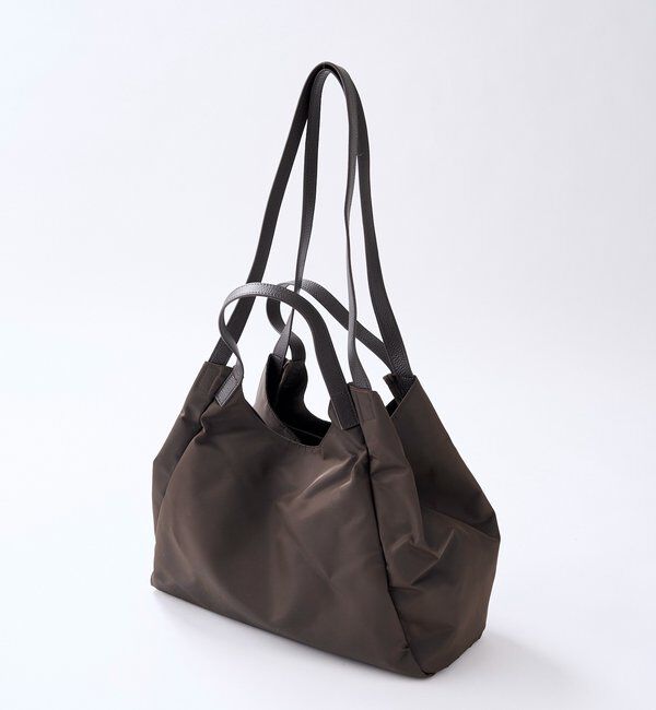  「【大容量で実用性抜群】ナイロン2wayトート」|クラッチバッグ|