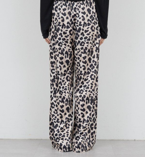  「ワイドドロストサテンパンツ」|チノ|