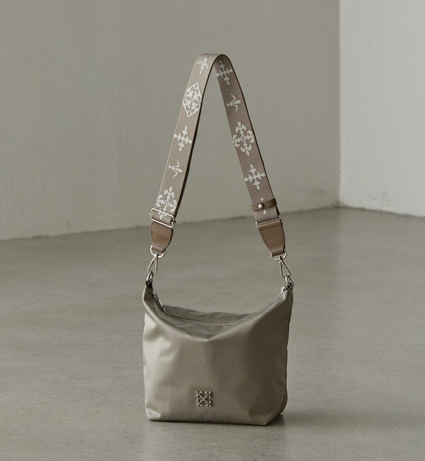  「クラウズナイロンシンプルショルダーバッグ」|ショルダー・メッセンジャー|