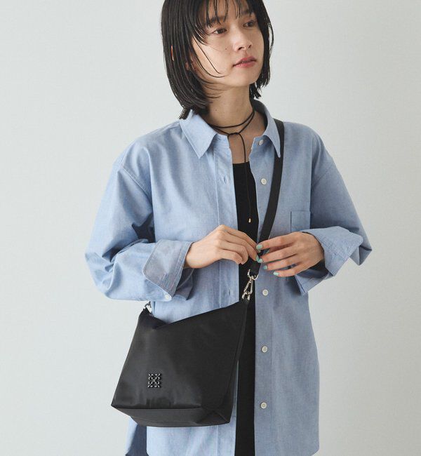  「クラウズナイロンシンプルショルダーバッグ」|ショルダー・メッセンジャー|ブラック