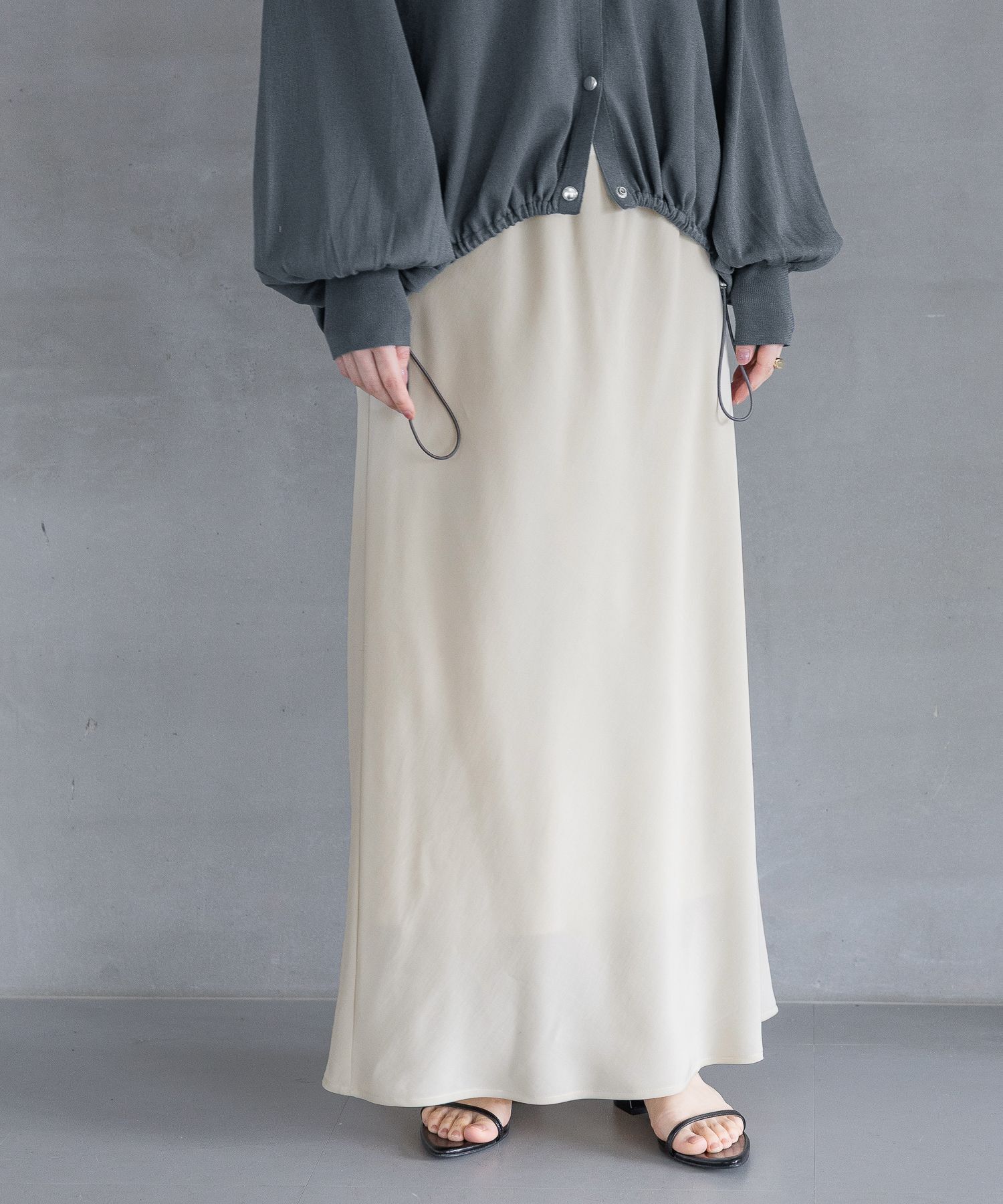 A part by 「フィブリルナロースカート」|スカート|ベージュ