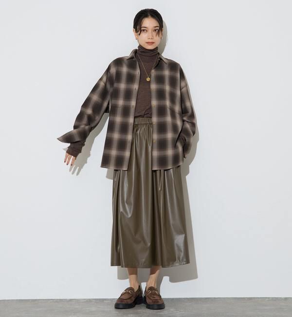 Liesse「レザー調タックフレアスカート」|スカート|