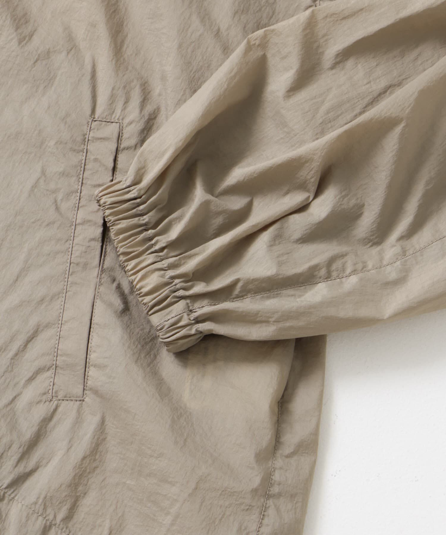 URBAN RESEARCH DOORS「『UR TECH』ポケッタブル撥水フレアパーカー」|アウトドア|