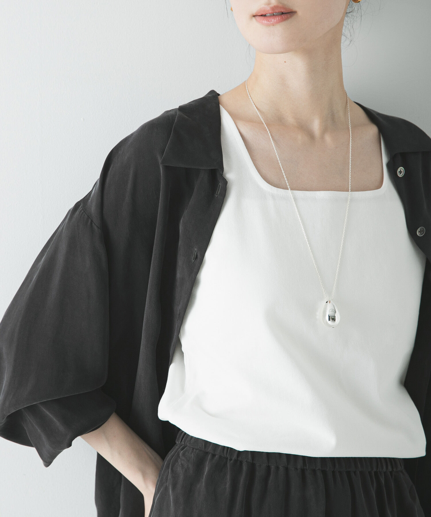 URBAN RESEARCH「スクエアネックタンクトップ」|タンクトップ|ホワイト