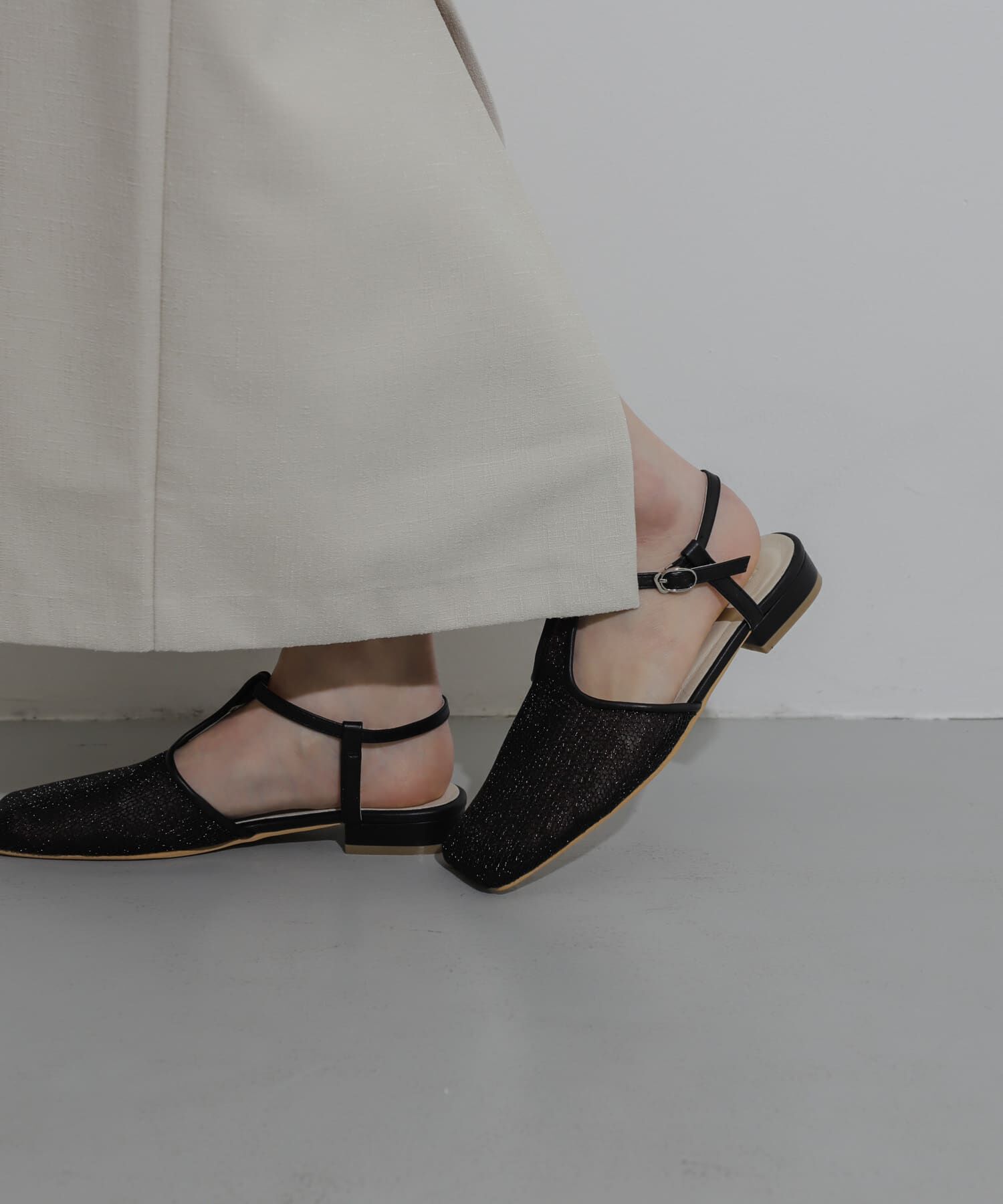 SENSE OF PLACE by URBAN RESEARCH「Tストラップメッシュサンダル」|サンダル|