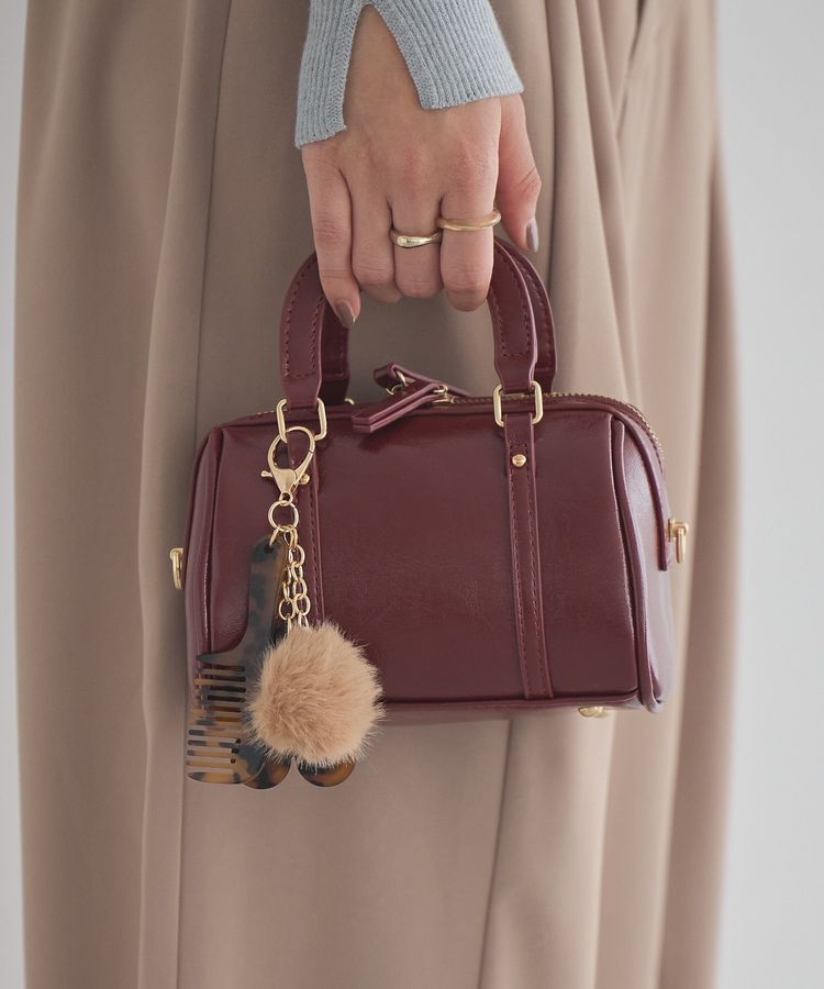 earth music&ecology「ファーポンポン+べっ甲柄ミラー付きチャーム」|その他|