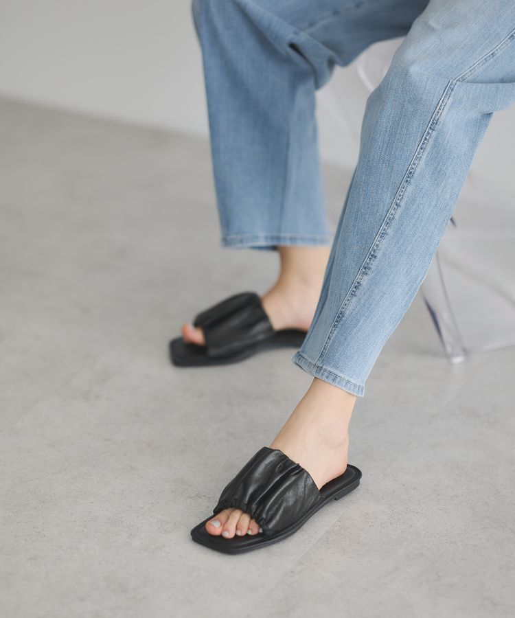 GARAGE OF GOOD CLOTHING「シャーリングフラットサンダル」|サンダル|