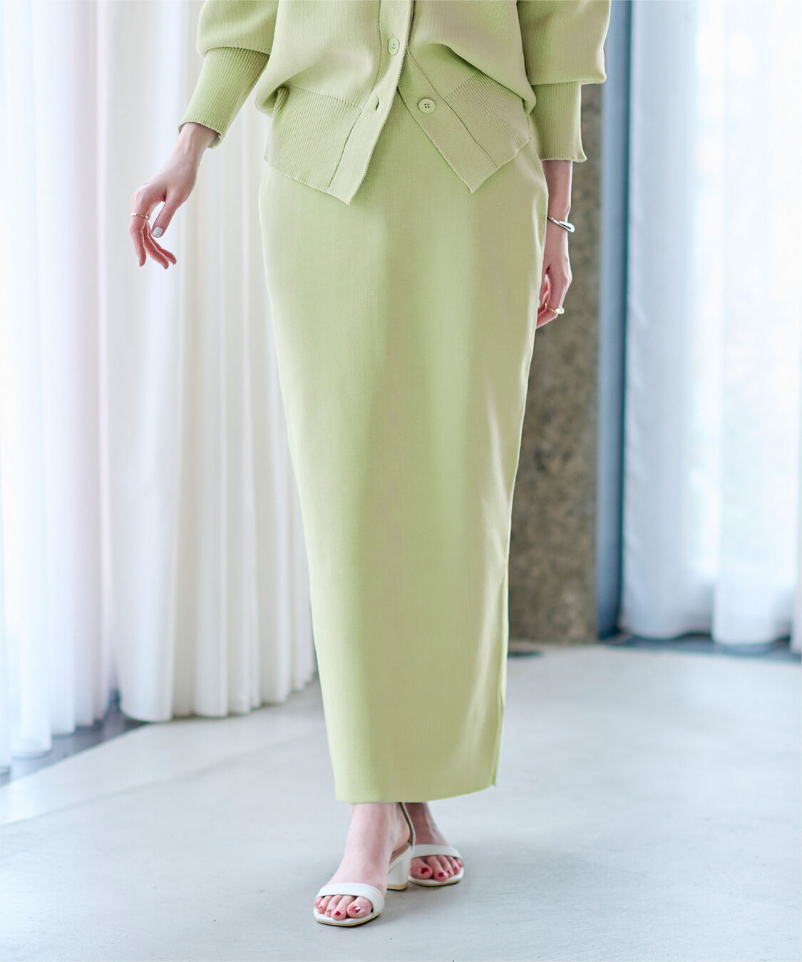 ur's「スポンディッシュ美シルエットニットタイトスカート」|スカート|ライトグリーン