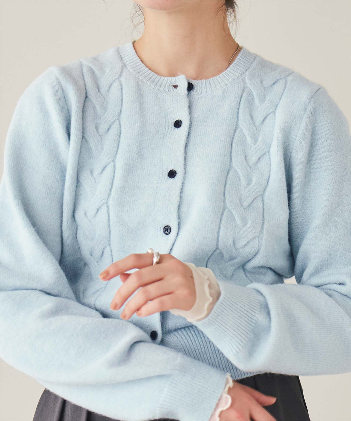 titivate「【いつきさんコラボアイテム】ケーブルデザインニットカーディガン」|ニット・セーター|