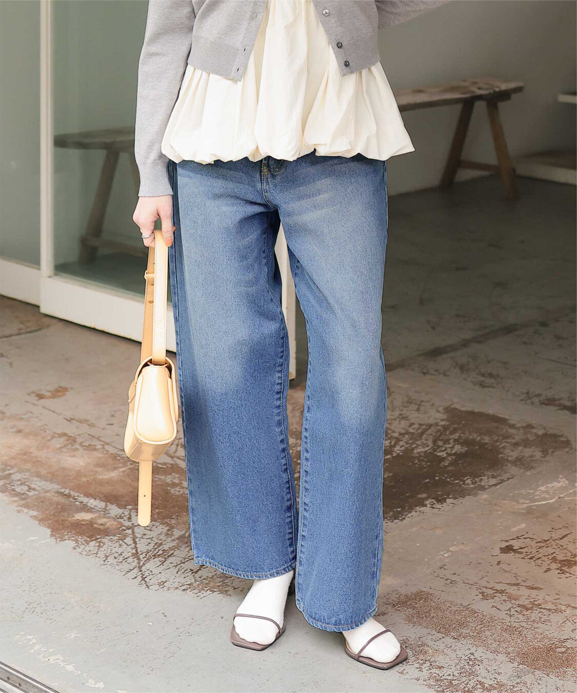 titivate「ストレートシルエットデニムパンツ」|デニム|ブルー