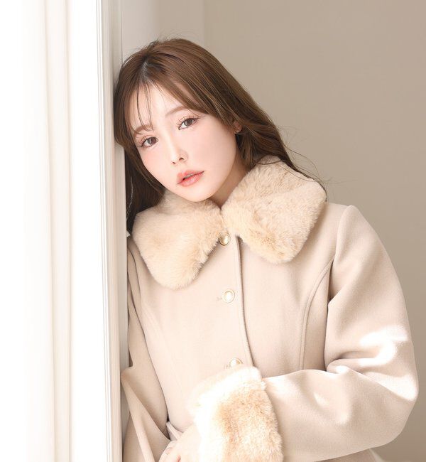  「【サイズ展開あり】襟/袖ファーマルチリボンロングコート」|その他|