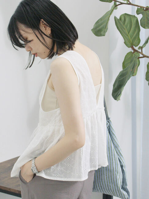 Samansa Mos2 blue「カットワークレースベスト」|シャツ・ブラウス|